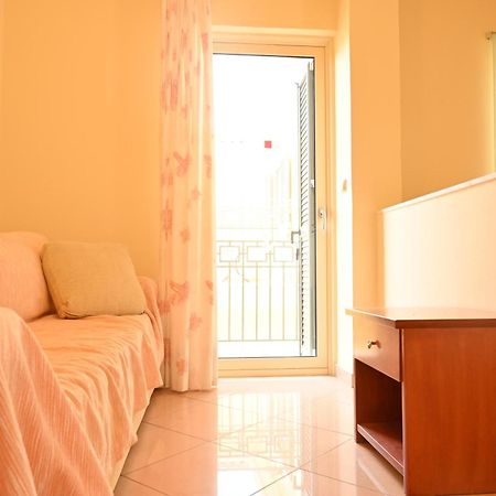 Liocharis Villas Лурдата Екстериор снимка